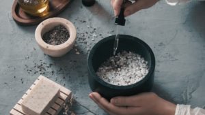 Recette de Sel de Bain Maison : crée ton mélange personnalisé